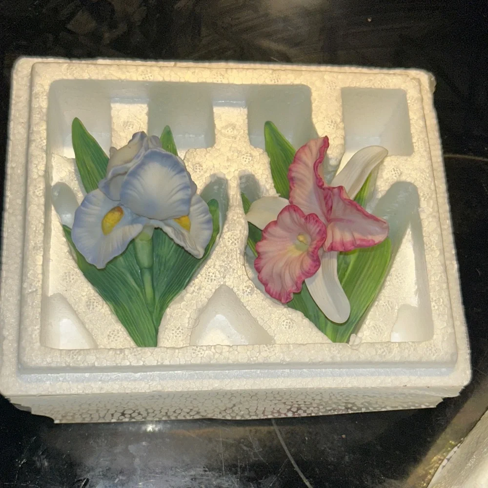Vintage NIB Home Interior Floral Porcelain Home Accents - White and Pink Blue